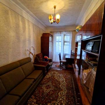 Продаж 3-х кімнатної квартири. 20-й квартал. Сталінка. Автономка.