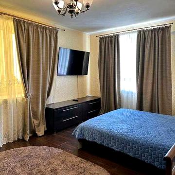 Продам 2-кімнатну квартиру по вул. Шевченка,10А