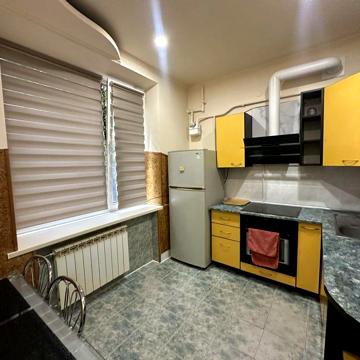 Продам 2 кімн квартиру, центр