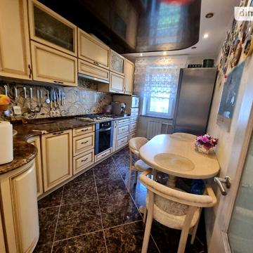 Продаж 3к Квартира Миру вулиця
