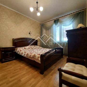 Українська вул., 61