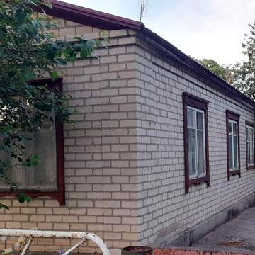 Продам будинок в центрі м.Верхівцеве