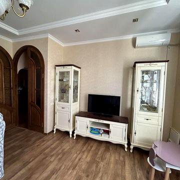 Продам 2-х  уровневую квартиру Салтовка