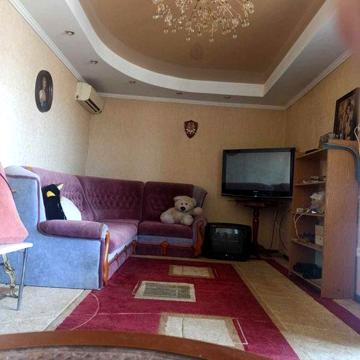 Запорожье .Продажа 2к квартиры на ул. 12 апреля 65
