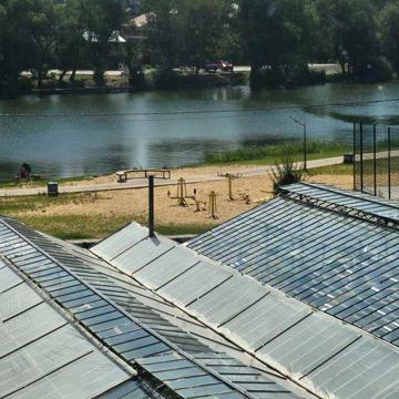 Центральна частина Гостомеля. Таунхауси напроти озера. 4 кімнати.