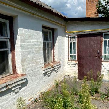 Продаж будинку  у місті
