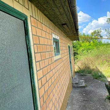 Продаж будинку  у місті