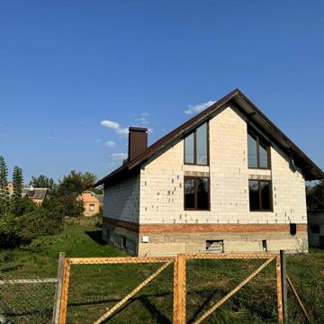 Продам власний будинок у затишному районі міста