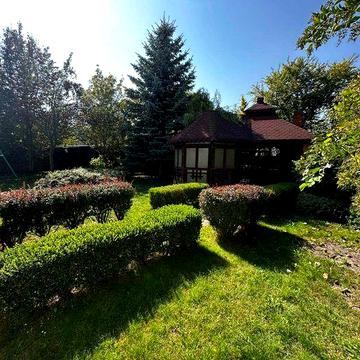 Оренда чудового будинку з басейном