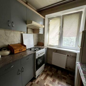Яновського вул., 98