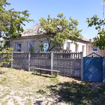 продам будинок Знаменівка