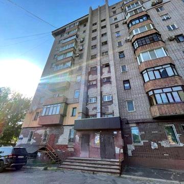 Продам квартиру 4-х комнатную на ул.Александра Поля