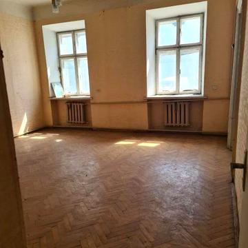 Продаж 3 кім. кв-ра, вул. Личаківська початок, три вікна фасад