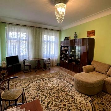 Вовчинецька вул., 4