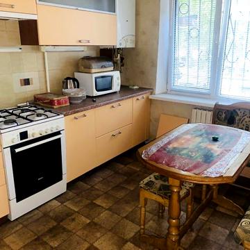 Довгострокова оренда 3к Квартира Каруни вулиця