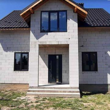 Продаж будинку  147 кв. м, 4 кімнати з ділянкою на 6 соток Лезнево