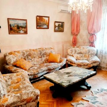 Лесі Українки просп. (Гагаріна), 10