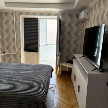 Продаж 1к. з сучасним ремонтом вул. Андрія Малишка 27 м.Чернігівська