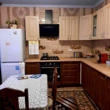 Продам с Щебанка дом 4 комн в отличном состоянии .