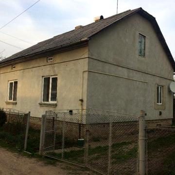 Продам газифiкований цегляний будинок в м.Хирiв Львiвськоi обл.