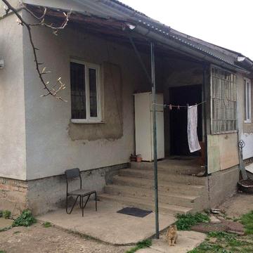 Продам газифiкований цегляний будинок в м.Хирiв Львiвськоi обл.