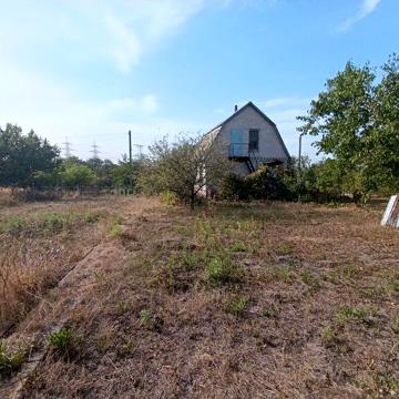 Продам дачу ,9 соток землі