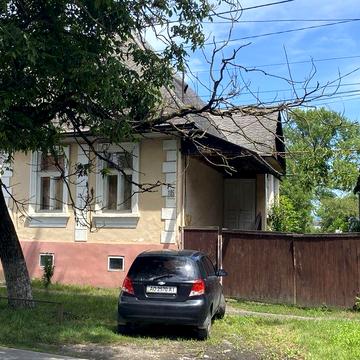 Продається будинок Тячів в центрі міста