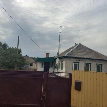 Продам два будинки на одній земельній ділянці в с.Руська Поляна