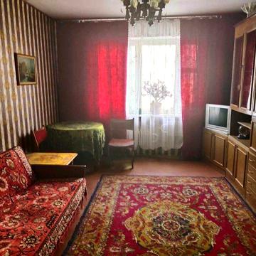 трикімнатна квартира