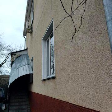 Терміново продам будинок 3 поверхи