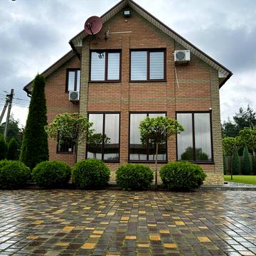 Сучасний будинок в Курилівці