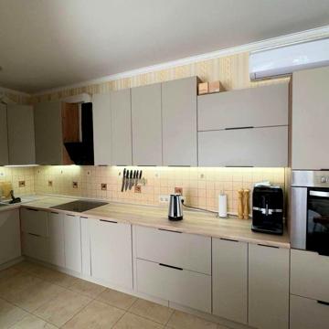 Продаю Супер Дім Чубинське 180м2, цоколь, 9 соток Заходьте і Живіть!!!