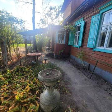 Пів будинку з мансардою (+ хоз приміщення)
