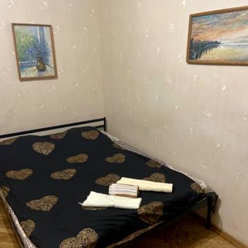 Квартира возле метро Дарница