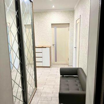 Продам 3х кімнатну квартиру в центрі