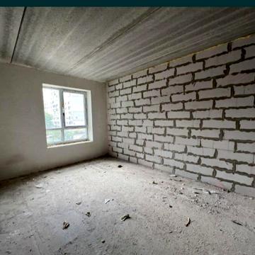Домбровського вул., 75