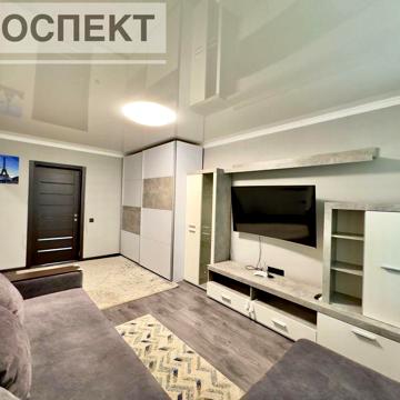 Продам 2 кімн.квартиру з Евро-ремонтом вул. Лебединська ( р-н АТБ).