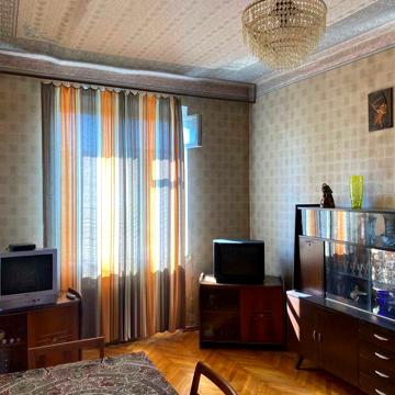 Продам квартиру ул. Ивана Светличного, 4А