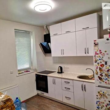 Продажа 2к квартира вул. Дівоча