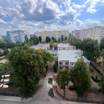 3-х комн. 10 мкр. Левый берег, р\н 2-го Лицея ЖК Добробут