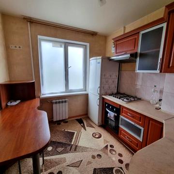 Сімї Глодан вул., 27