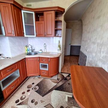 Сімї Глодан вул., 27