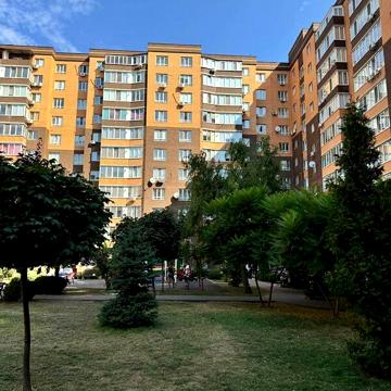 Продаж 4к Квартира Зарічанська вулиця ЖК Набережный квартал