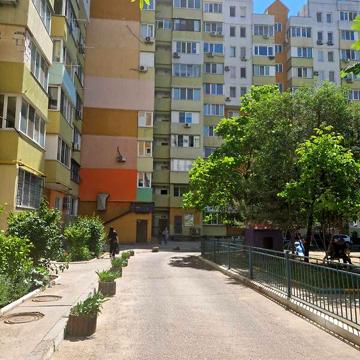 Продаж 3к Квартира Академіка Сахарова вулиця