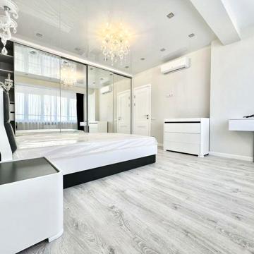 Аренда. Генератор в доме. ЖК.Obolon Plaza. Метро Оболонь.