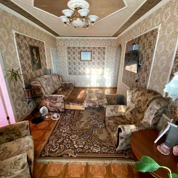 Продам 4-х комнатную квартиру