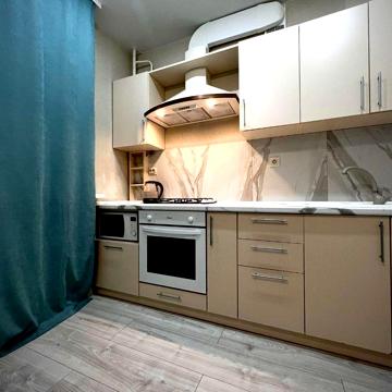 Сдам 2 ком квартиру в центре