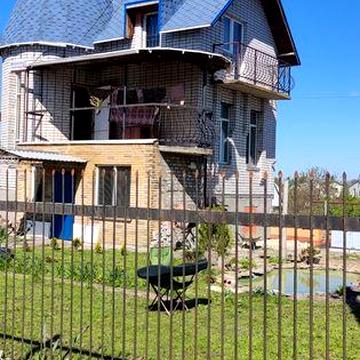 Продам 3х этажный дом 150кв.м