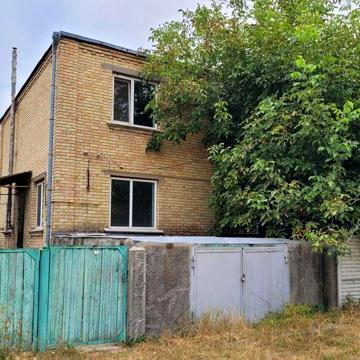 Приватний будинок із земельною ділянкою, Київська обл., 35 км, Борова