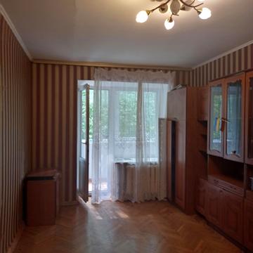 Печерський узвіз, 8